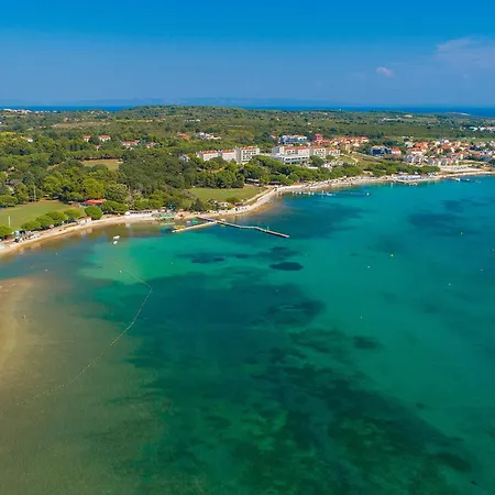 Cozy In With Wifi アパート